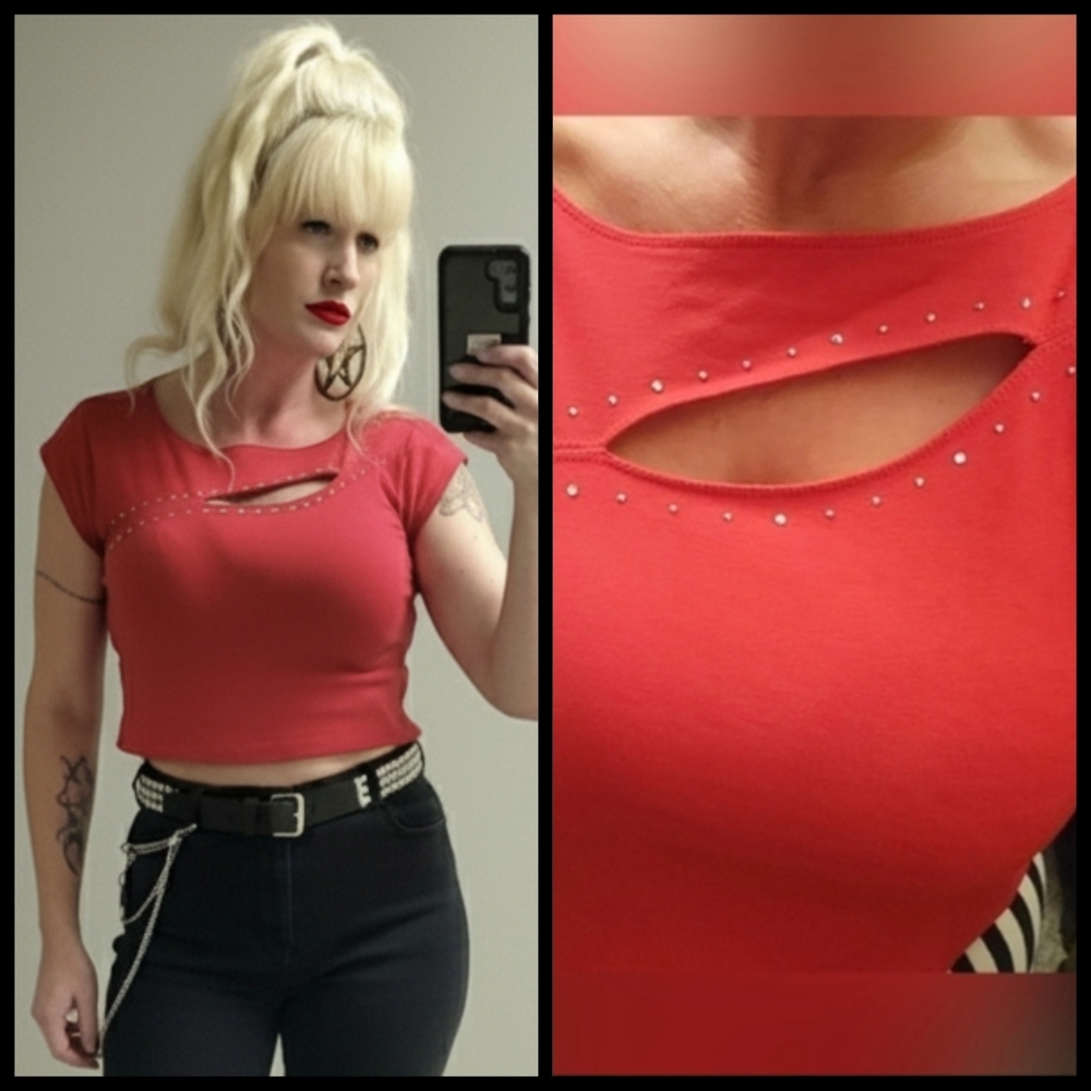 Vtg Y2K Derek Heart red cut out rhinestone embellished cap sleeve crop blouse M
